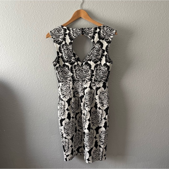 Plenty by Tracy Reese Black and White Floral Sheath Dress Size 4 - Picture 5 of 10
